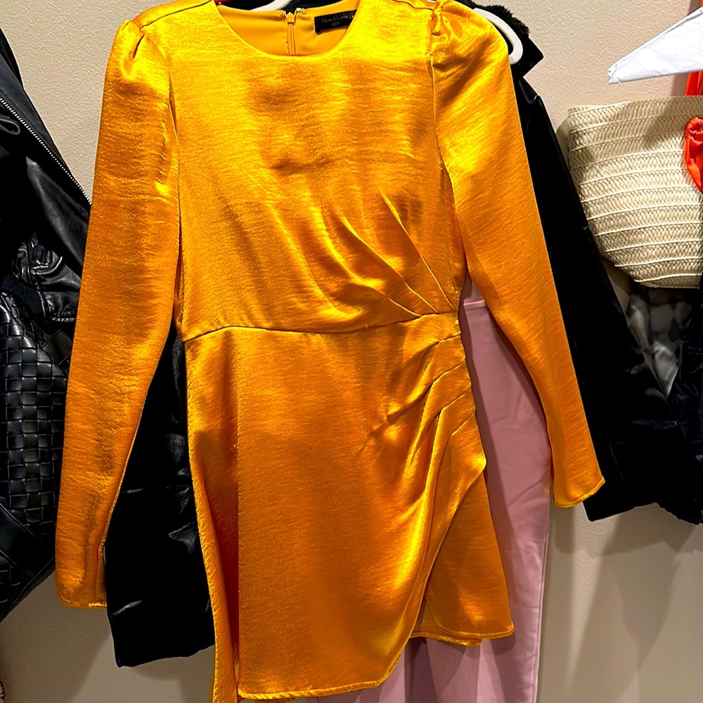 House of Harlow dress. Never worn.